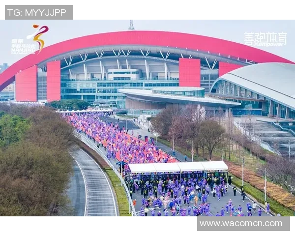 南京城市马拉松评析：飞盘队展现速度与团队协作的完美结合