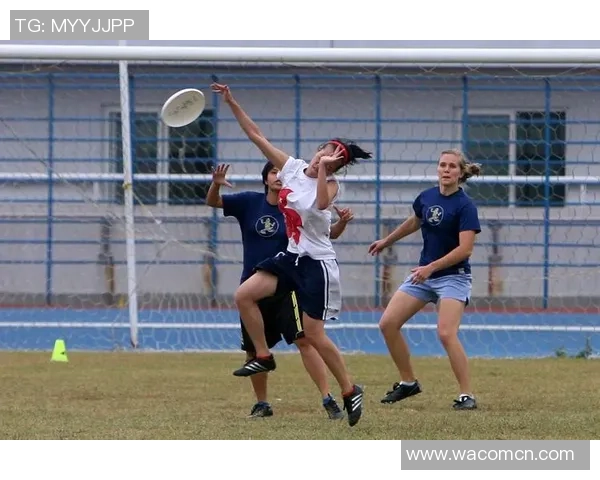 广州飞盘队在飞盘战术排行榜中荣登第六名展现出强大实力与团队合作精神